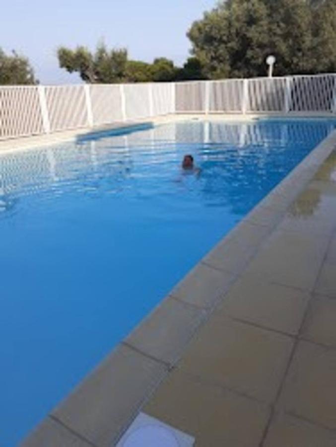 קבלייר-סור-מר Nouveau ! Chambre D'Hote Insolite Privee " Coeurs De Pirates A Bali En Provence" Spa Sauna Massages Dans Cadre Exotique D'Amenagements Exterieurs D'Exception Ete Comme Hiver Bienvenue !!! מראה חיצוני תמונה
